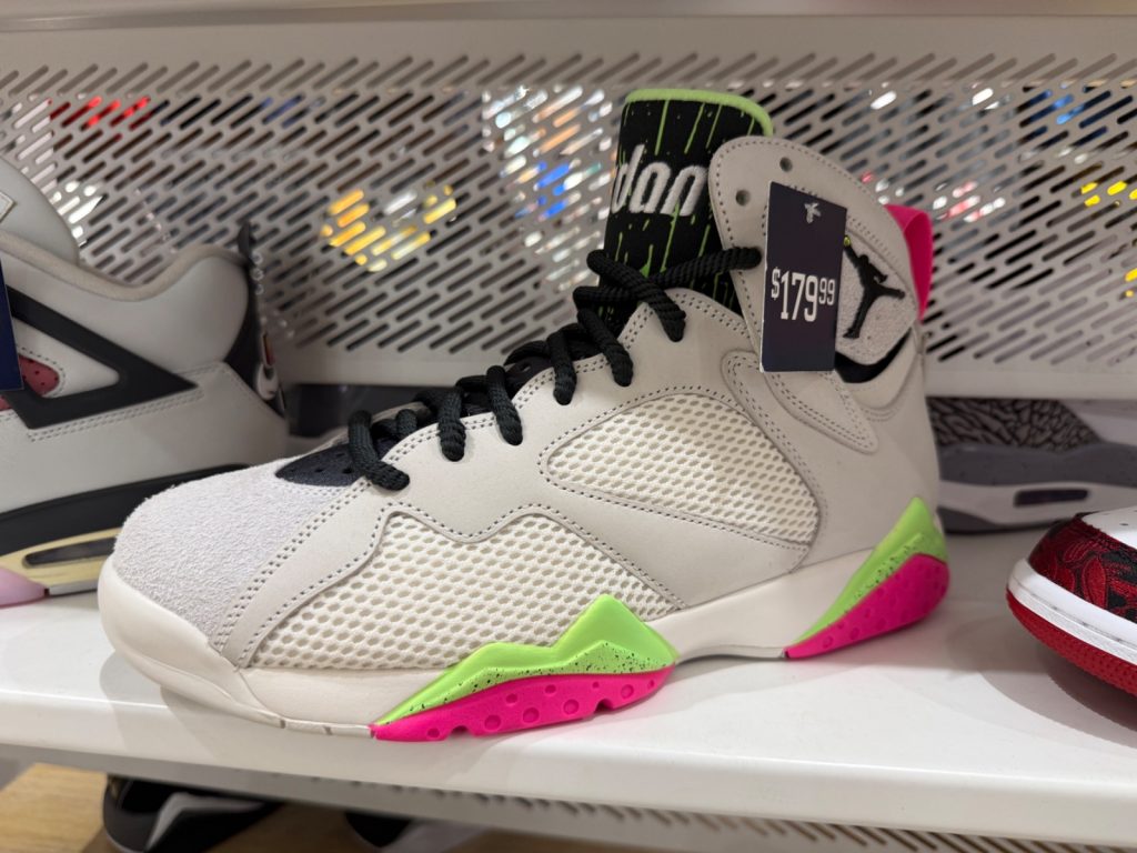 Air Jordan 7 Retro Dips to $179.99 at Florida Mall