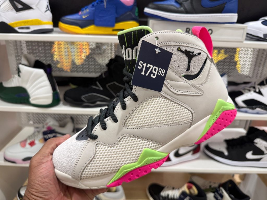 Air Jordan 7 Retro Dips to $179.99 at Florida Mall