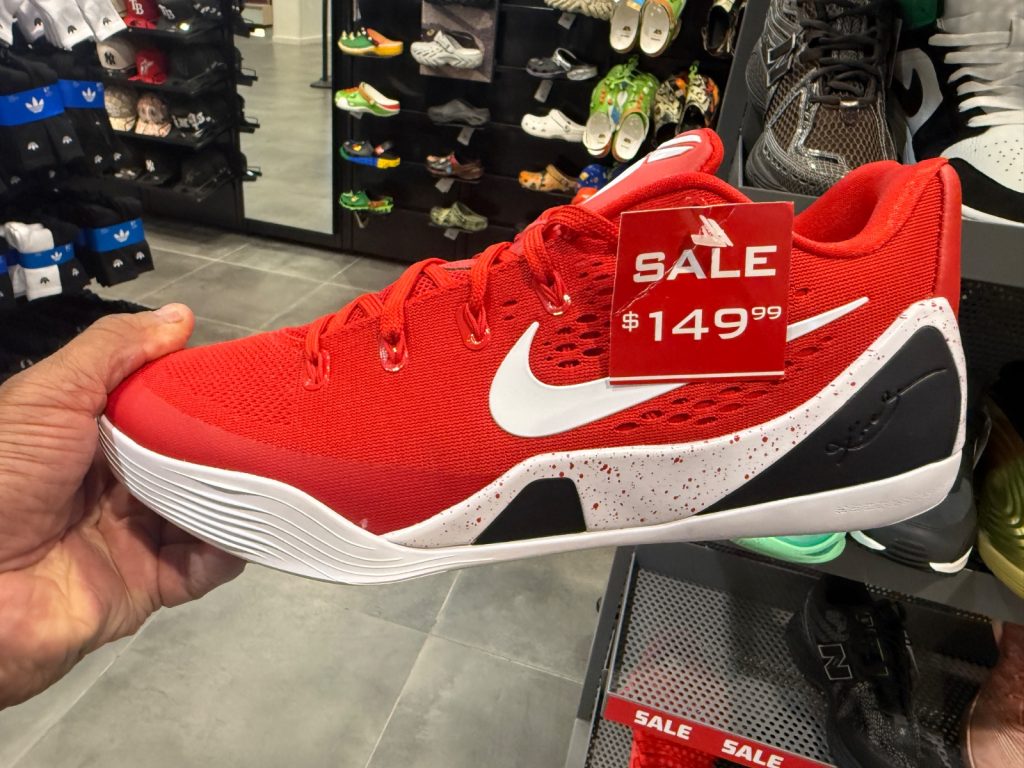 Nike Kobe 9 EM Low Protro TB