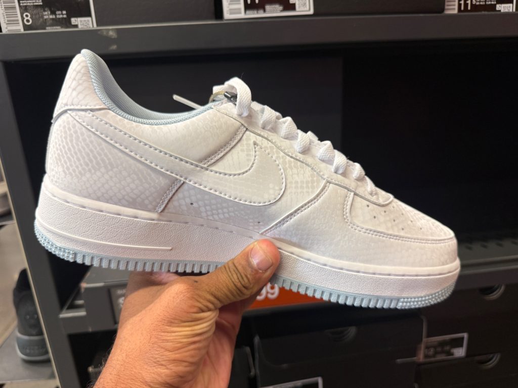 Nike Air Force 1 Low Kobe Lands in Bins for $99.99