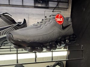 Nike Air Liquid Max Blends VaporMax Style with DN8