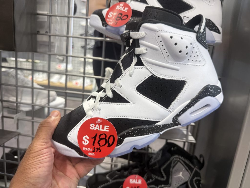 Jordan 6 Retro